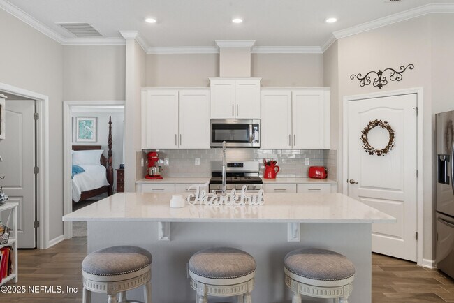 Building Photo - 43 Cardinal Br Ln