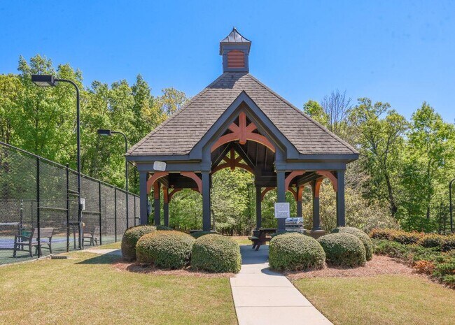 Building Photo - 4669 Sierra Creek Dr NE