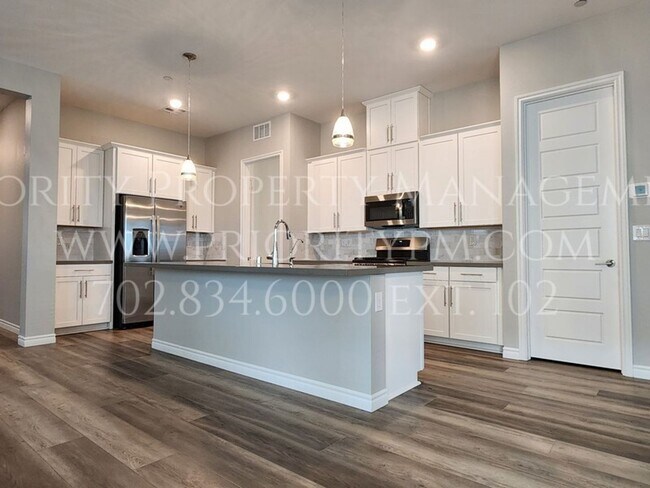 Building Photo - 254 Tallis Hills Ave