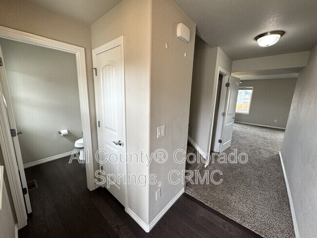 Building Photo - 6471 Weiser Dr