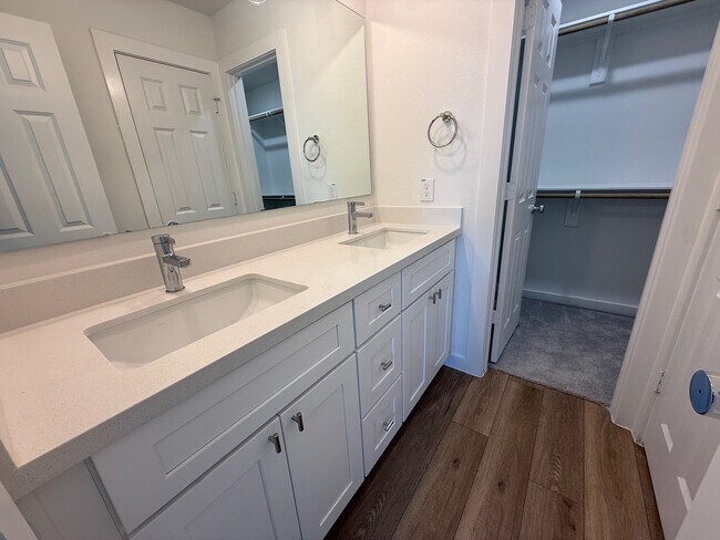 Building Photo - 2710 Discovery trails ct