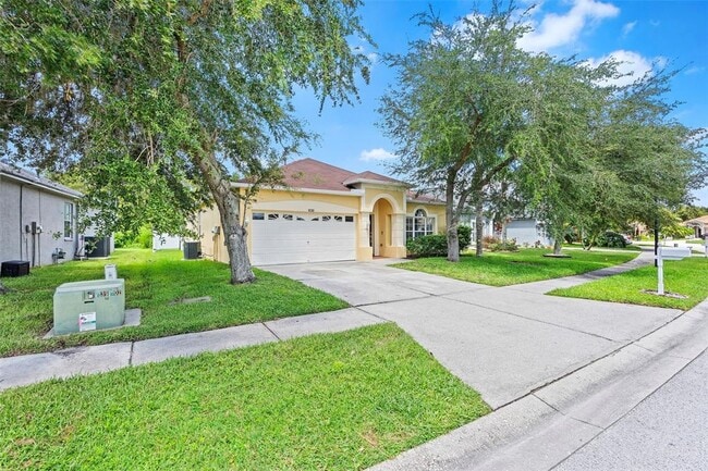 Building Photo - 10301 Beneva Dr