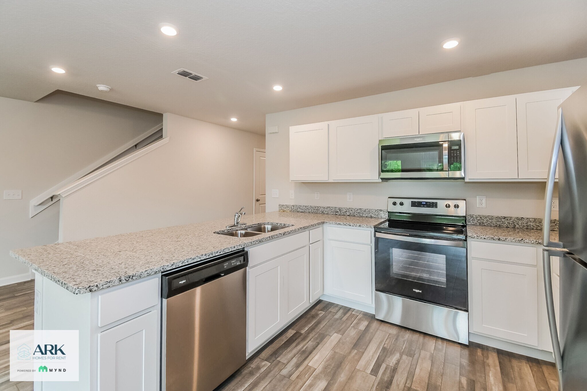 Building Photo - 45335 Red Brick Dr