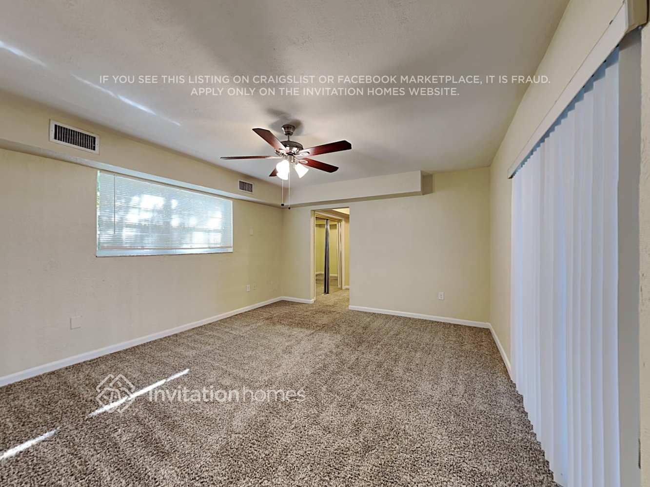 Building Photo - 3820 S Lake Terrace