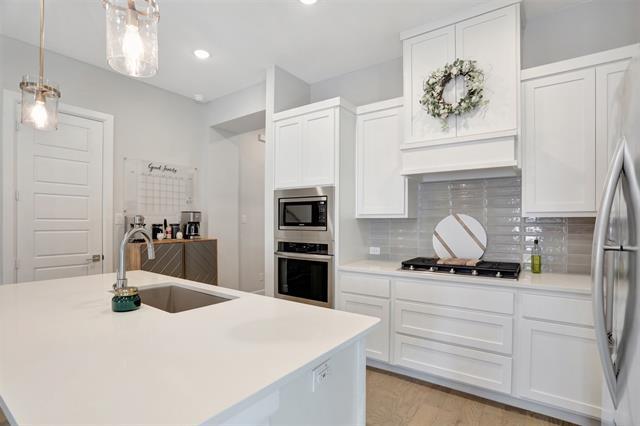 Building Photo - 3548 Golden Bell Ct