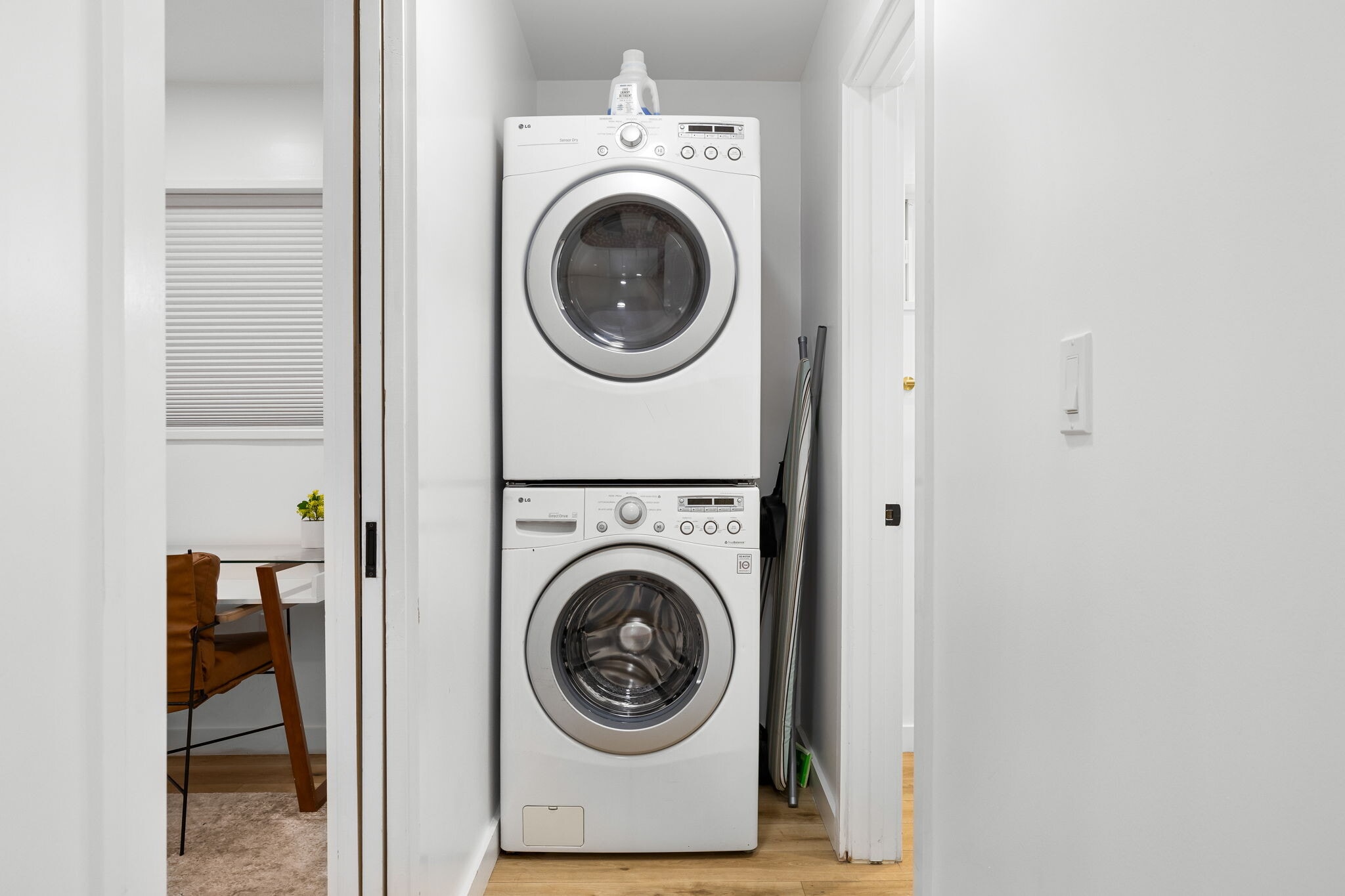 Building Photo - 321 N Gertruda Ave