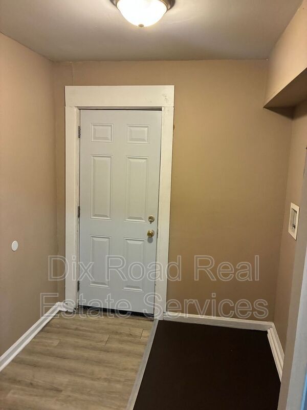 Building Photo - 702 Baltimore St