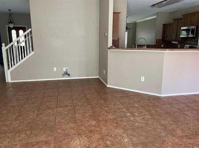 Building Photo - 1233 McMahan Dr