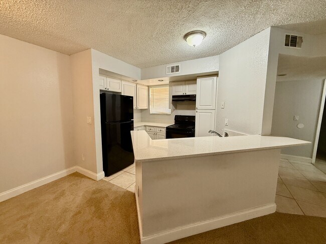 Building Photo - 4512 Commander Dr