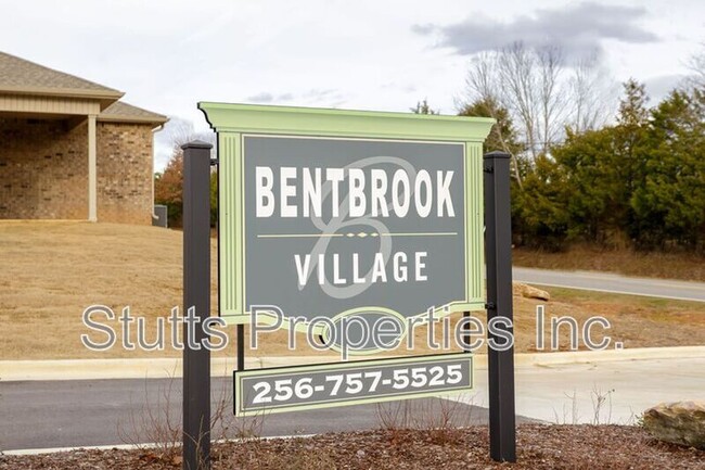 Building Photo - 111 Bentbrook Dr