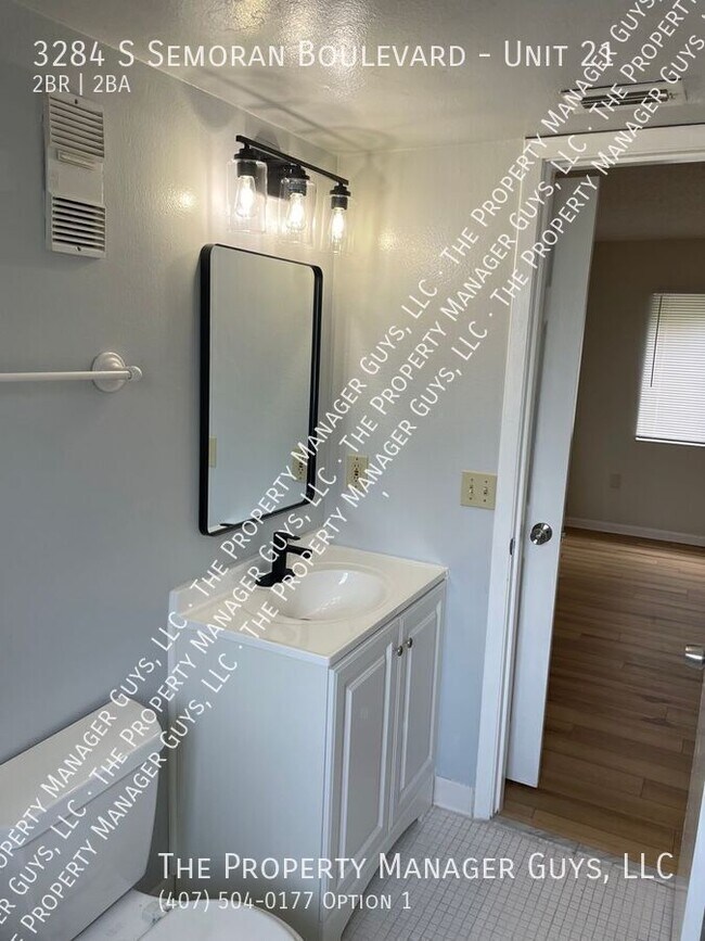 Building Photo - 3284 S Semoran Blvd