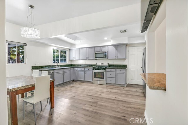 Building Photo - 5719 Beckford Ave