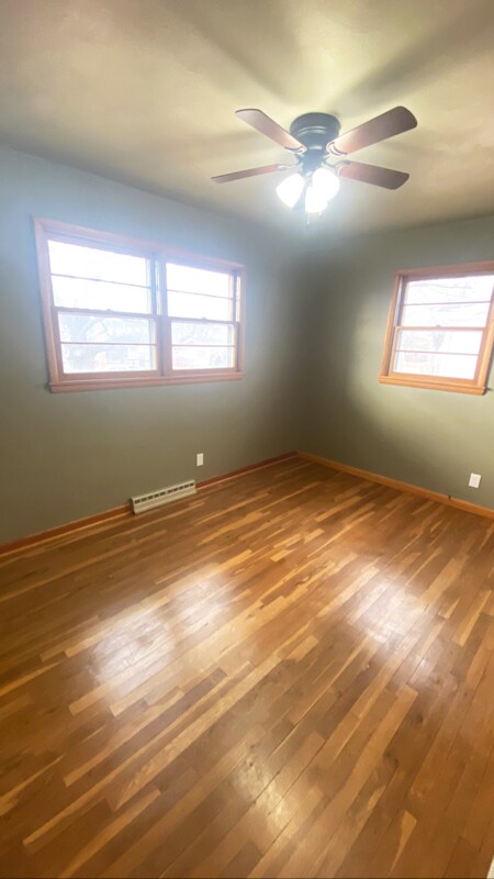 Building Photo - 2210 Alamo Dr