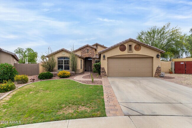 Primary Photo - 14907 N 134th Cir