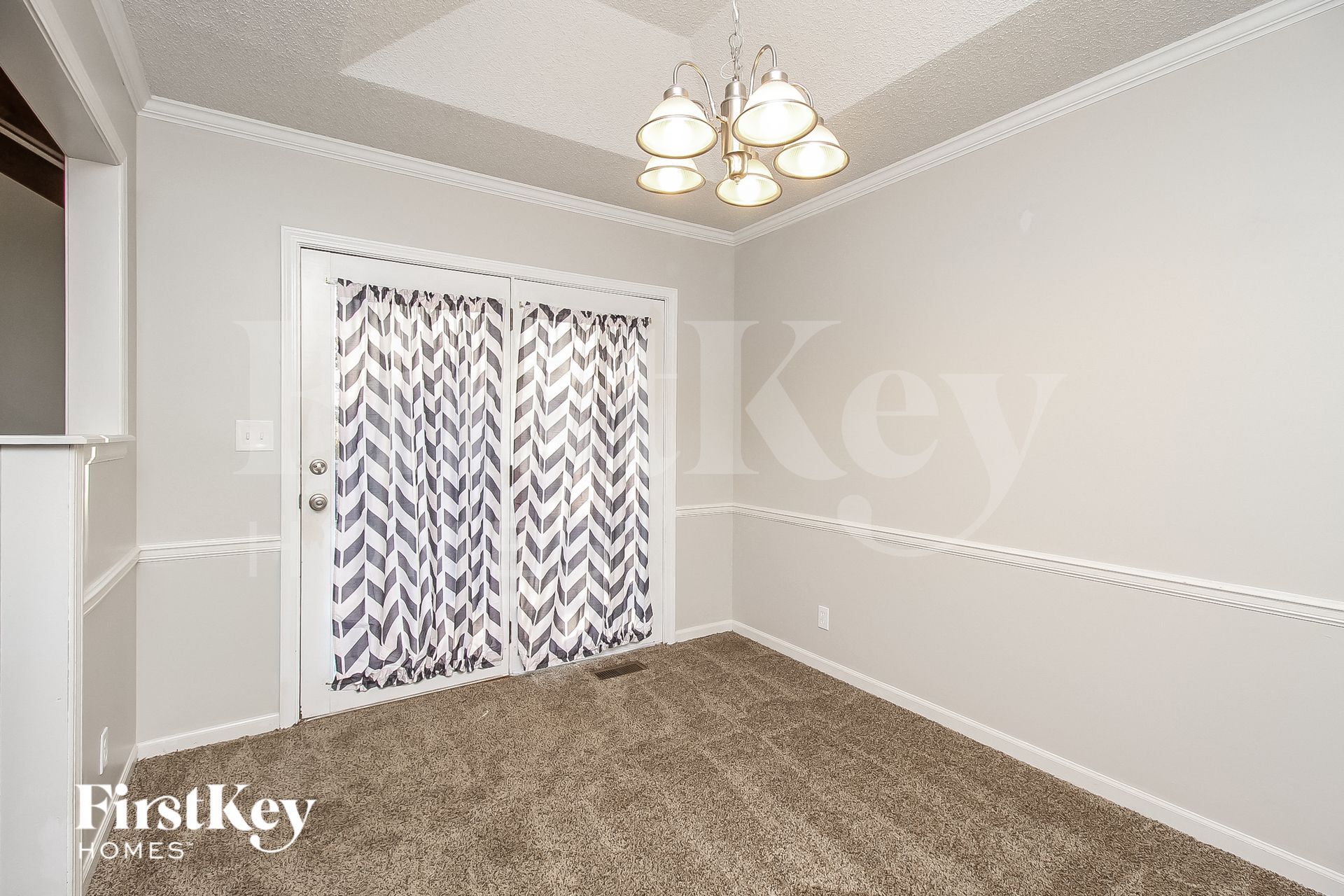 Building Photo - 1715 Regency Dr