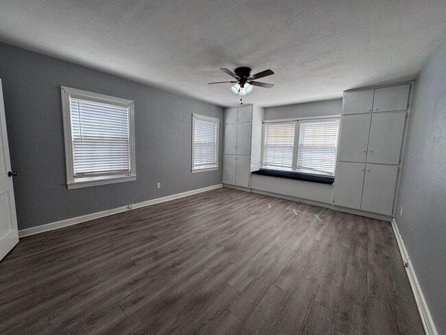 Building Photo - 2614 31st St