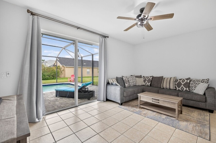 Building Photo - 21560 Brixham Run Loop