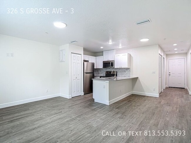 Building Photo - 326 S Grosse Ave