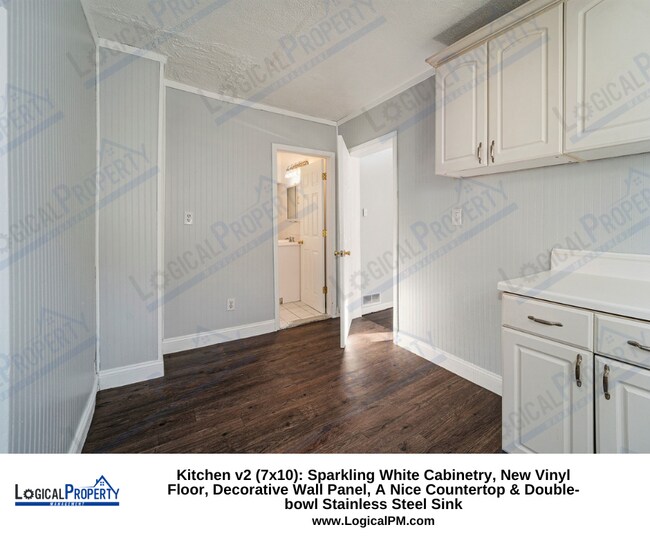 Building Photo - REMODELED 2/1 Rnch-New Floors,Frig,Cvrd Pr...