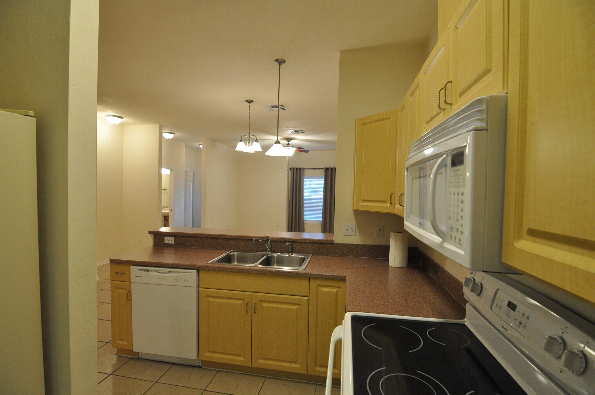 Building Photo - 358 SW 145th Dr