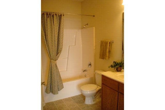 Bathroom - The Glenns at Elon