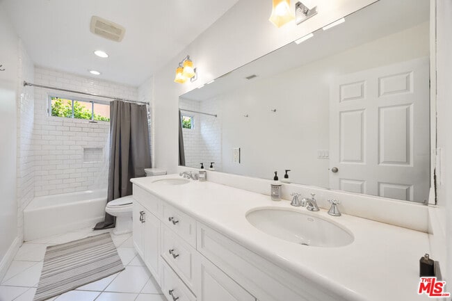 Building Photo - 12722 Halkirk St