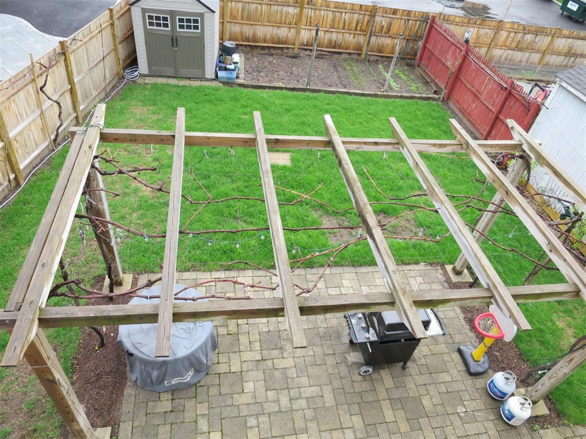 Building Photo - 1098 Fellsway