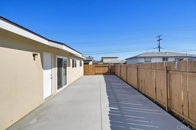 Building Photo - 1685 Donax Ave