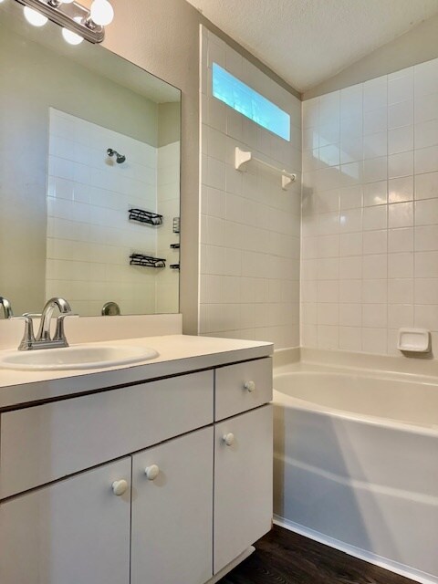 Building Photo - 28510 Seashell Ct