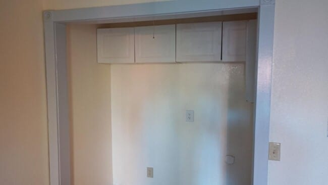 Building Photo - 6+ Bdrm Home Built 1895.  Close In.  With Pastures.