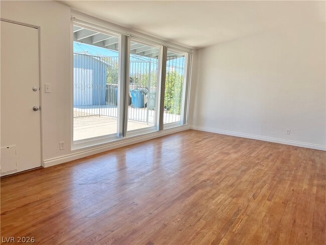 Building Photo - 2300 Santa Clara Dr