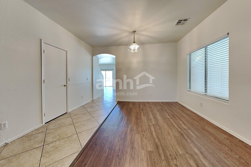 Building Photo - 25850 W Crown King Rd