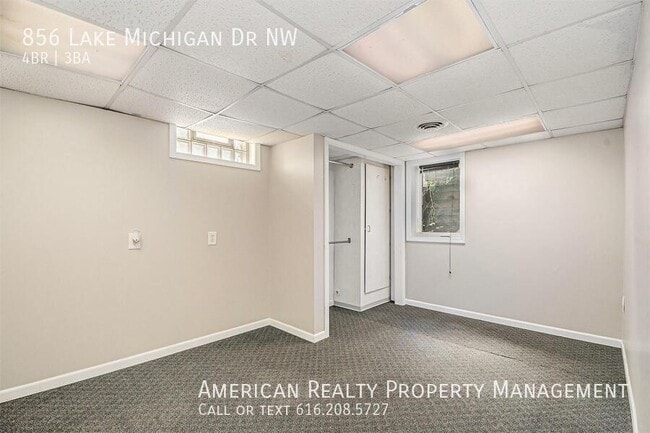 Building Photo - 856 Lake Michigan Dr NW