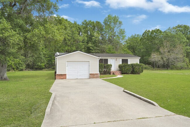 Building Photo - 16315 Lone Star Ranch Dr