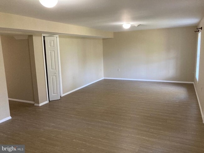 Building Photo - 51 Crystal Hill Ct