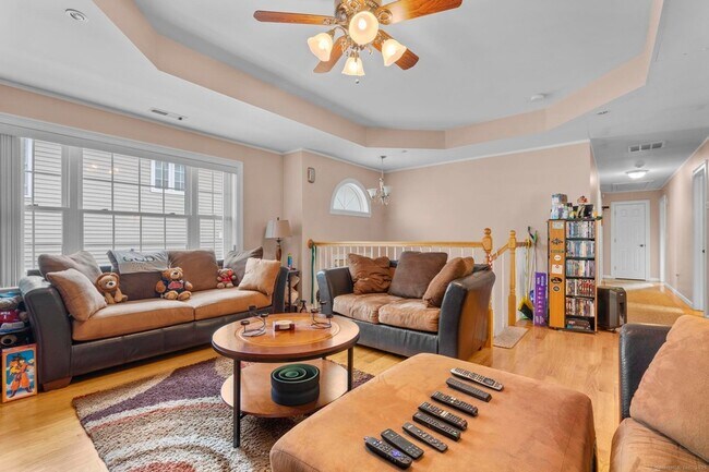 Building Photo - 55 Allen St