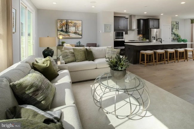Building Photo - Gorgeous Open Concept 3 Bed 3.5 Bath Rental in Hanover