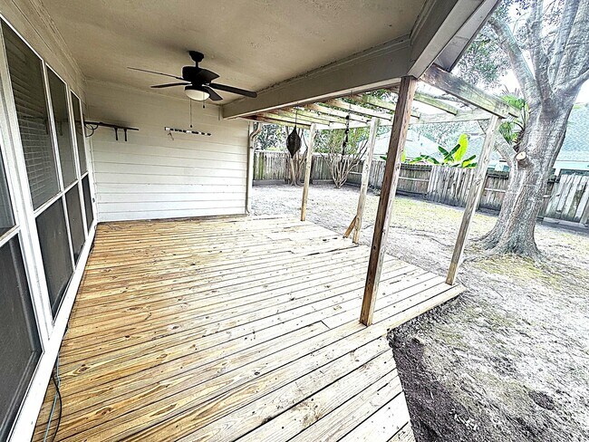 Building Photo - 20927 Nashland Ct