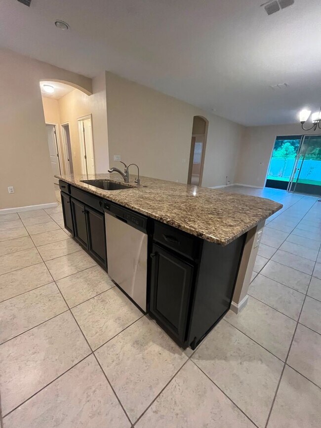 Building Photo - Beautiful 3-Bedroom + Flex Room Home for Rent in Sawgrass Plantation