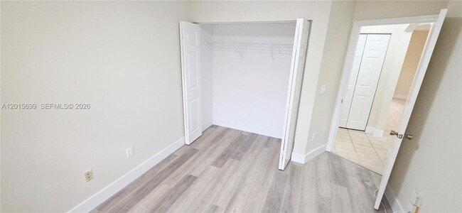 Building Photo - 4950 Tradewinds Ter
