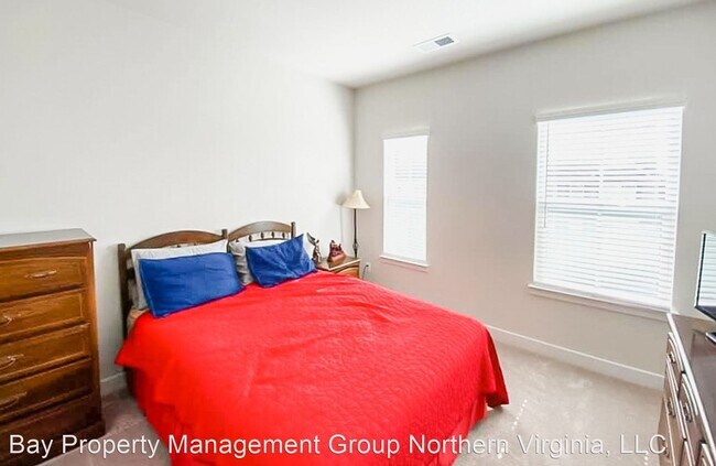 Building Photo - 4 br, 3.5 bath House - 7751 Blackburn Ridg...