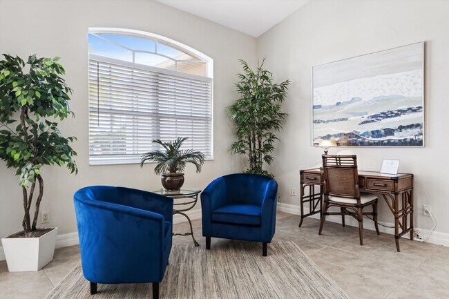 Building Photo - 3219 SW 7th Ln