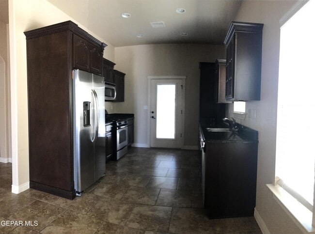 Building Photo - 3677 Grand Cayman Ln