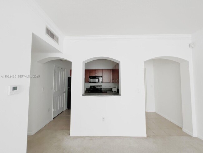 Building Photo - 9172 Collins Ave