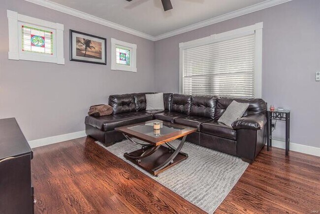 Building Photo - Fantastic 2bd/2ba home! Let yourself in!