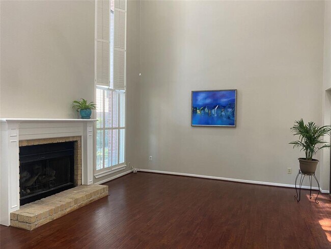 Building Photo - 7447 Cambridge St