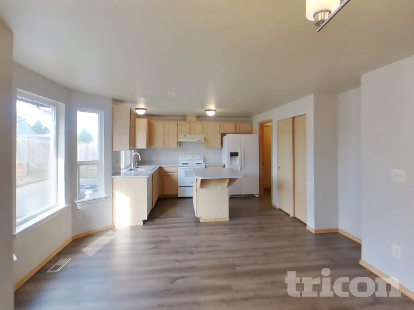 Building Photo - 6031 Thornbury Pl SE