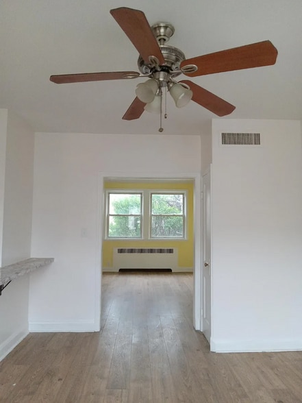 Building Photo - 1661 Ralworth Rd