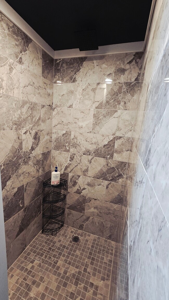 Building Photo - 13333 W Main St