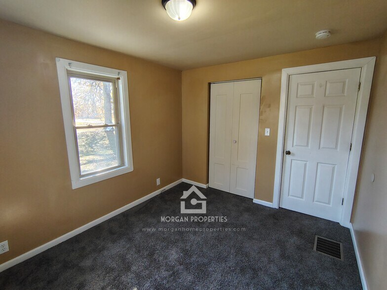 Building Photo - 2104 Drexel Dr